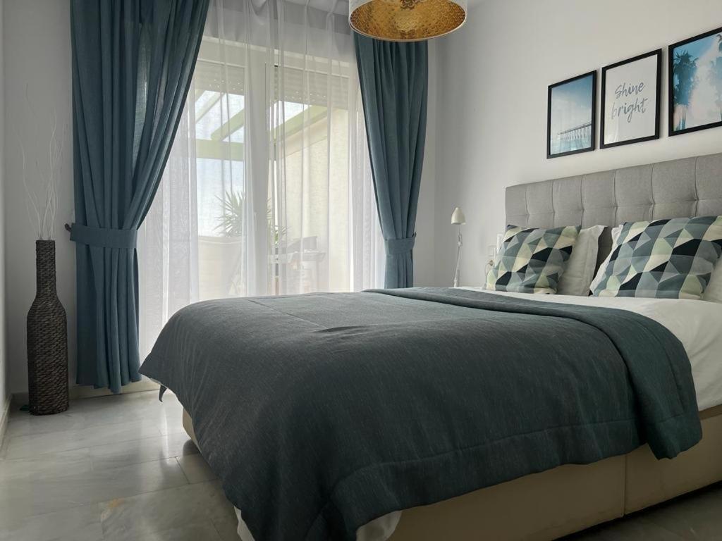 Frontline Penthouse In Mi Capricho *