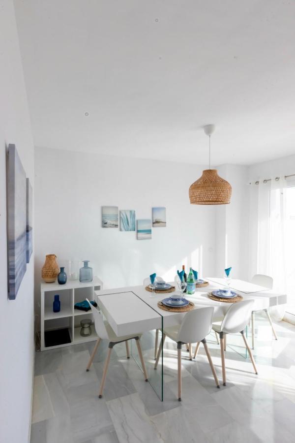Frontline Penthouse In Mi Capricho Sitio de Calahonda