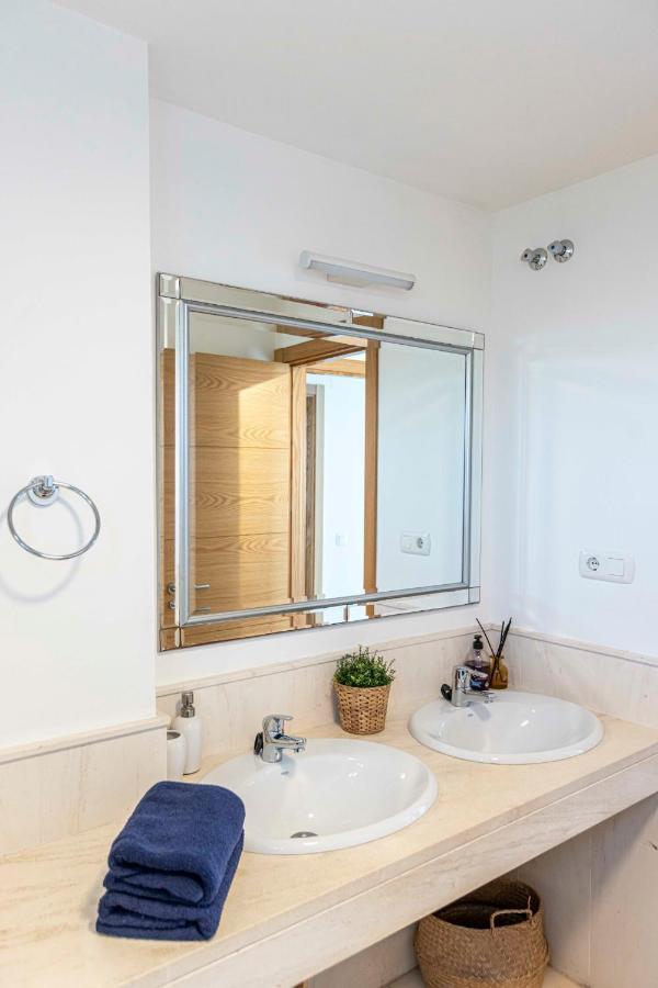 Frontline Penthouse In Mi Capricho *