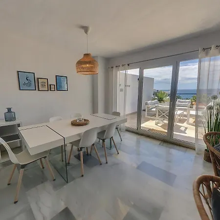 Frontline Beach Penthouse In Mi Capricho Sitio de Calahonda Exterior photo