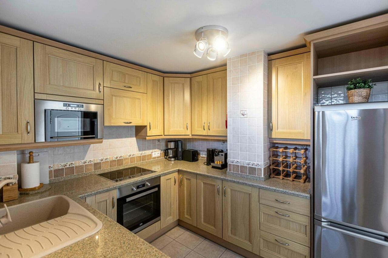 Frontline Penthouse In Mi Capricho Sitio de Calahonda